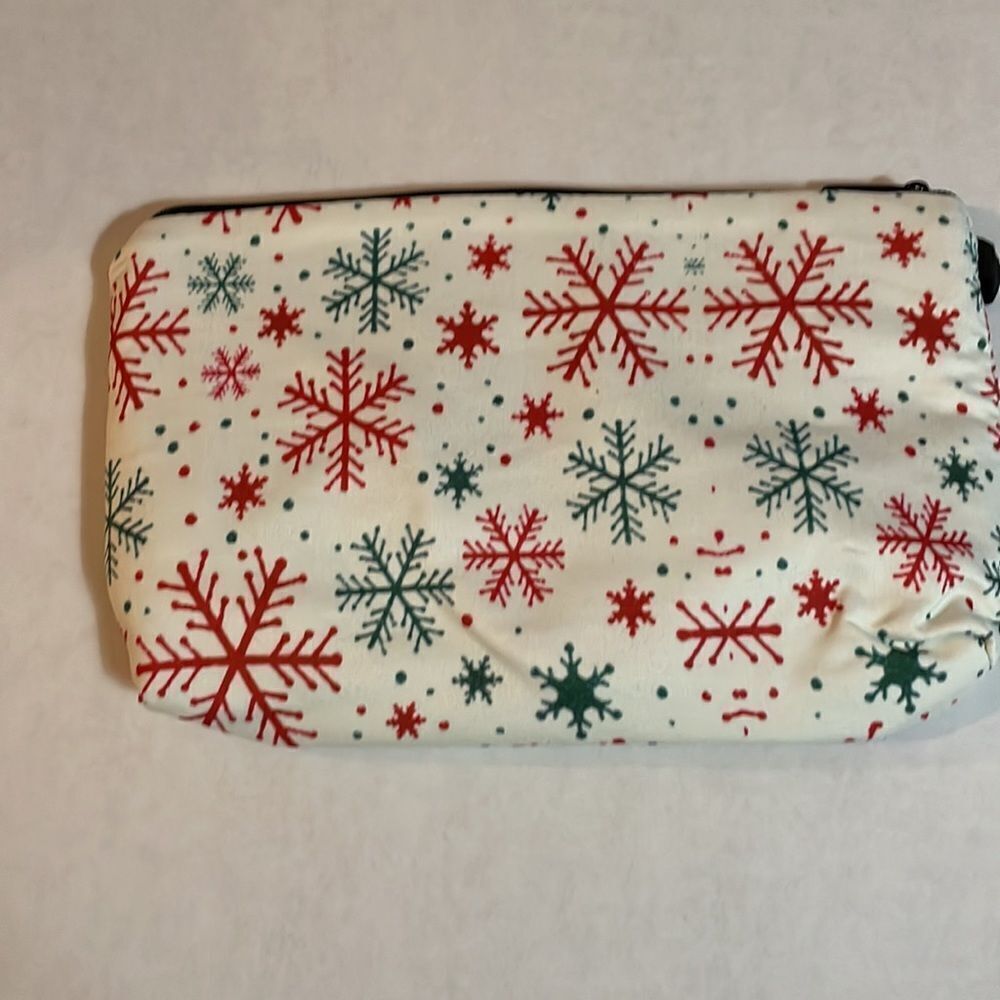 CHRISTMAS GIFT COSMETIC BAG - Picture 10 of 12